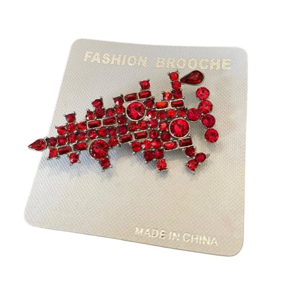 Fashion Brooche Multiple Red Cluster Pin Silvertone Setting Cluster Brooch - Picture 7 of 7